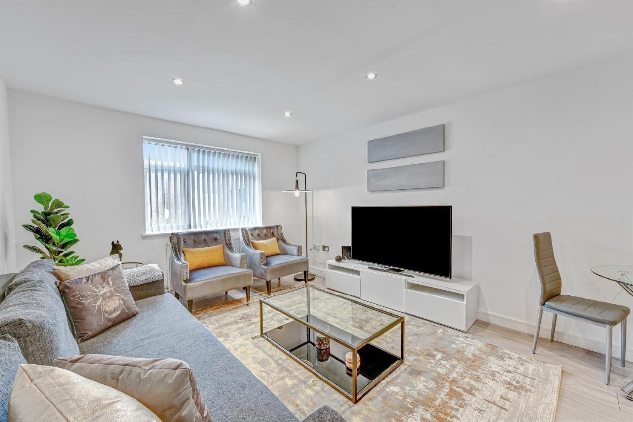 St Martins 2 Bedroom Apartments In Ruislip By 360 Stays Eksteriør billede