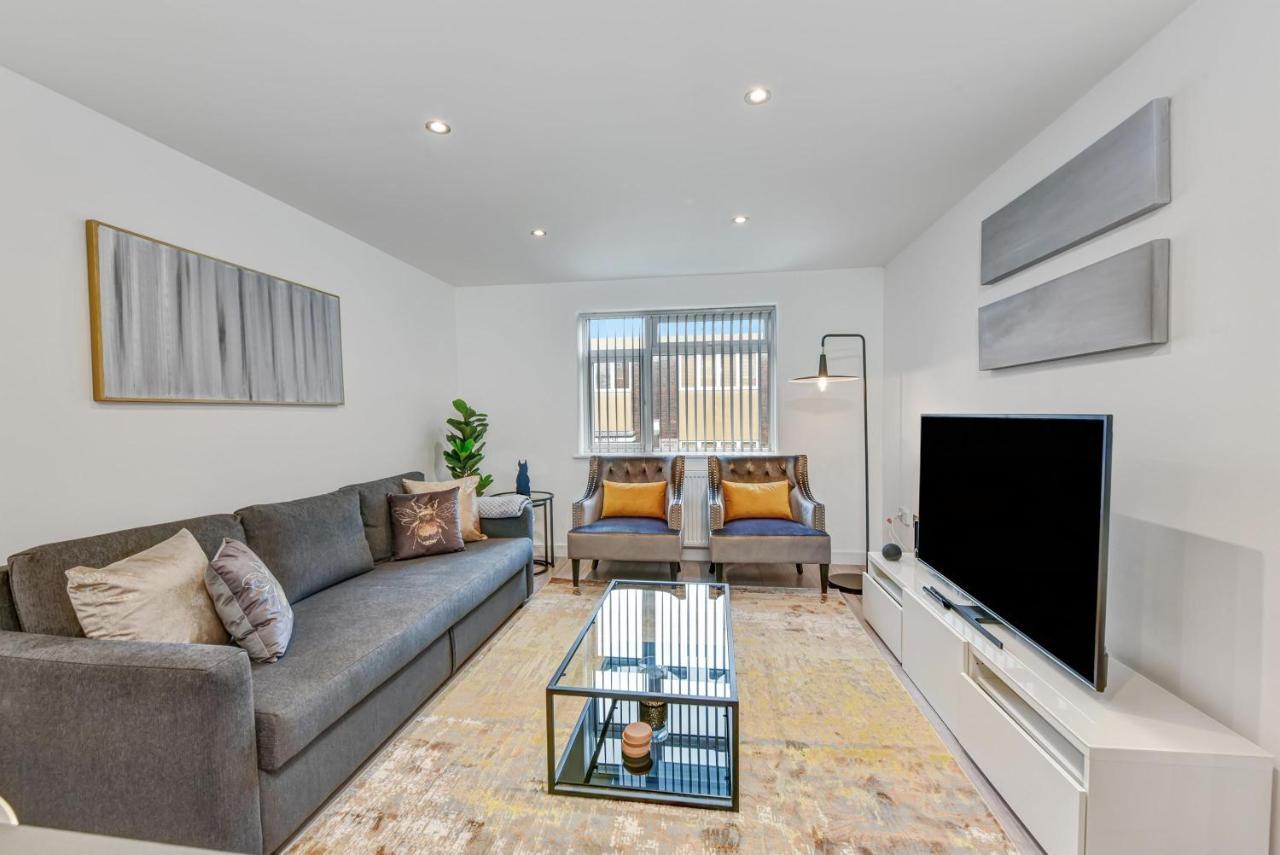 St Martins 2 Bedroom Apartments In Ruislip By 360 Stays Eksteriør billede