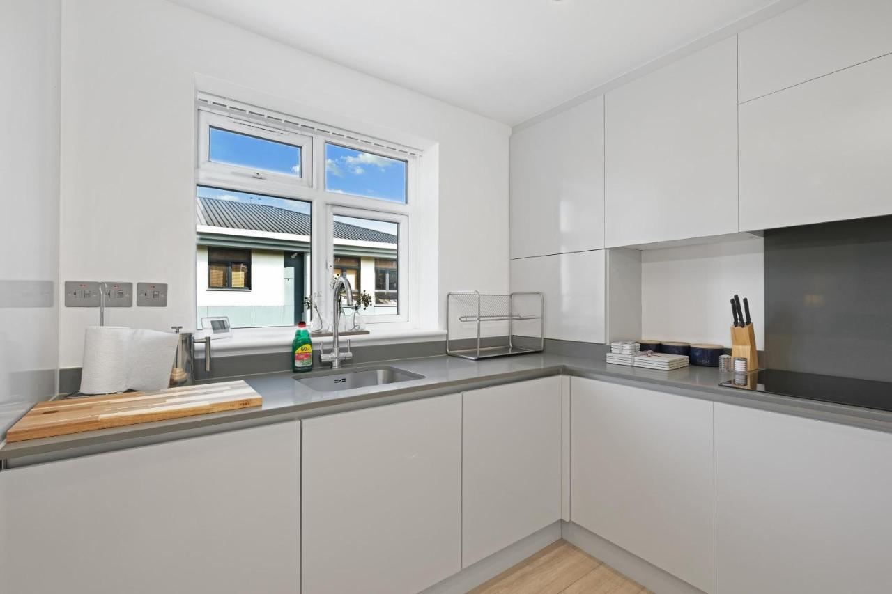 St Martins 2 Bedroom Apartments In Ruislip By 360 Stays Eksteriør billede