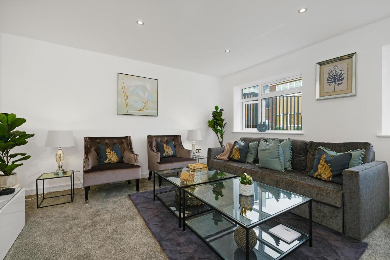 St Martins 2 Bedroom Apartments In Ruislip By 360 Stays Eksteriør billede