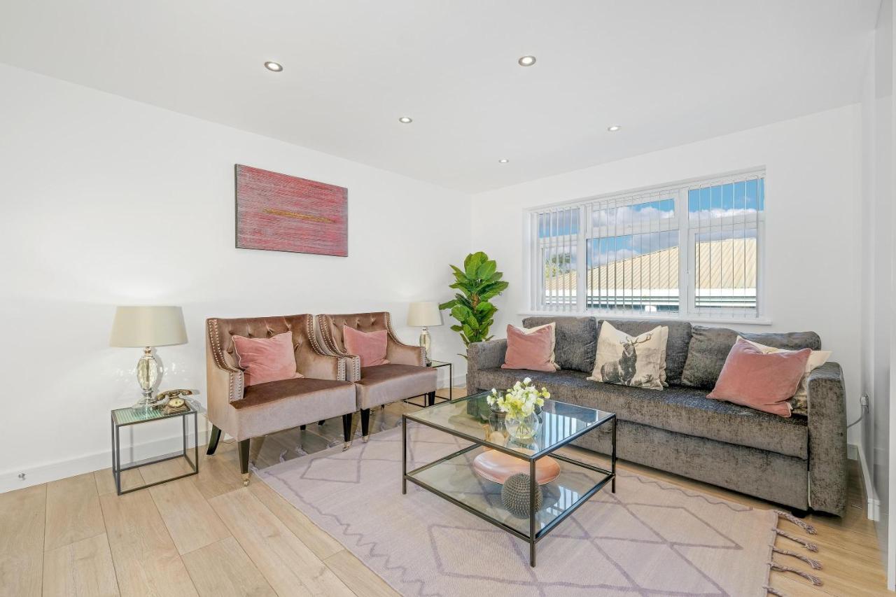 St Martins 2 Bedroom Apartments In Ruislip By 360 Stays Eksteriør billede