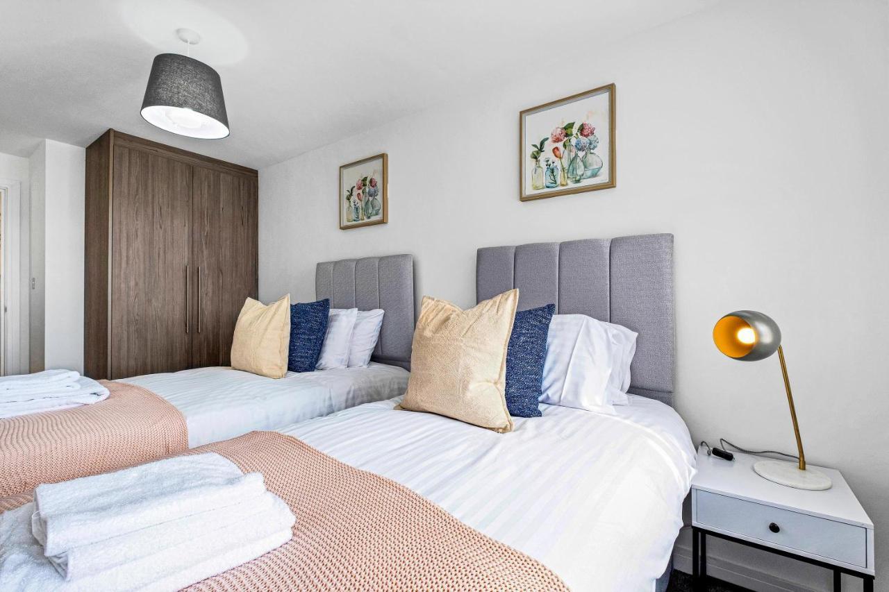 St Martins 2 Bedroom Apartments In Ruislip By 360 Stays Eksteriør billede