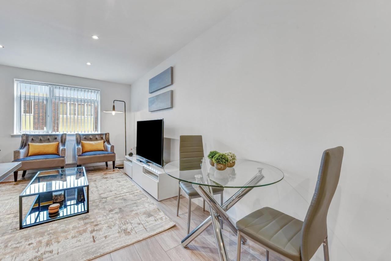 St Martins 2 Bedroom Apartments In Ruislip By 360 Stays Eksteriør billede