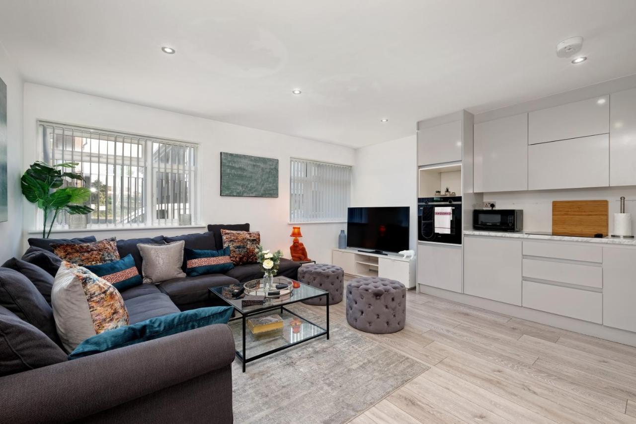 St Martins 2 Bedroom Apartments In Ruislip By 360 Stays Eksteriør billede