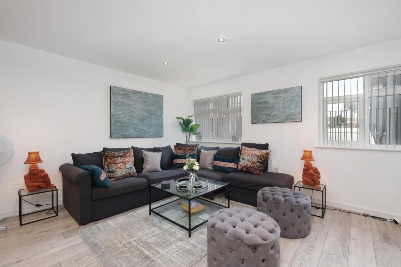 St Martins 2 Bedroom Apartments In Ruislip By 360 Stays Eksteriør billede