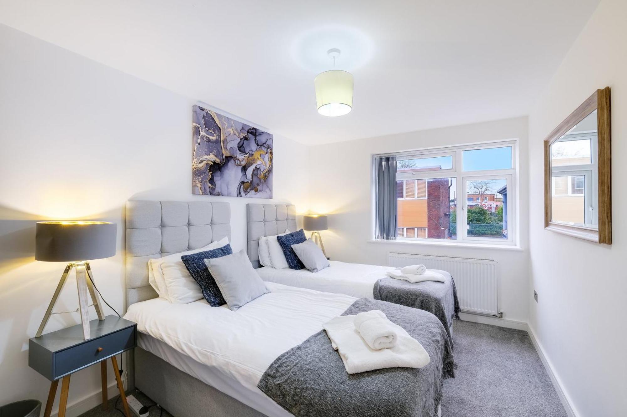 St Martins 2 Bedroom Apartments In Ruislip By 360 Stays Eksteriør billede