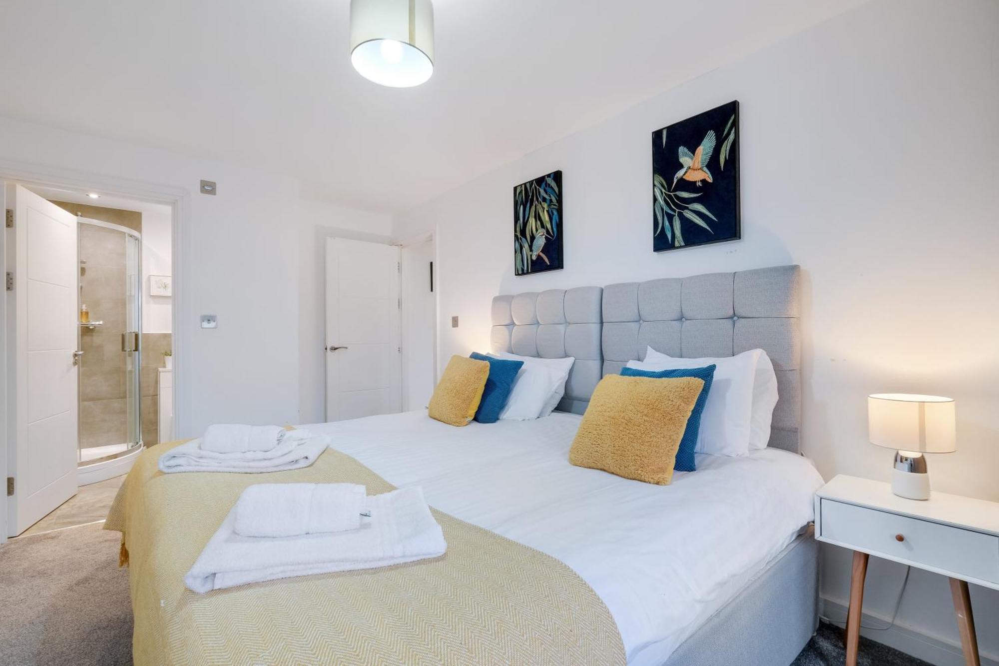 St Martins 2 Bedroom Apartments In Ruislip By 360 Stays Eksteriør billede
